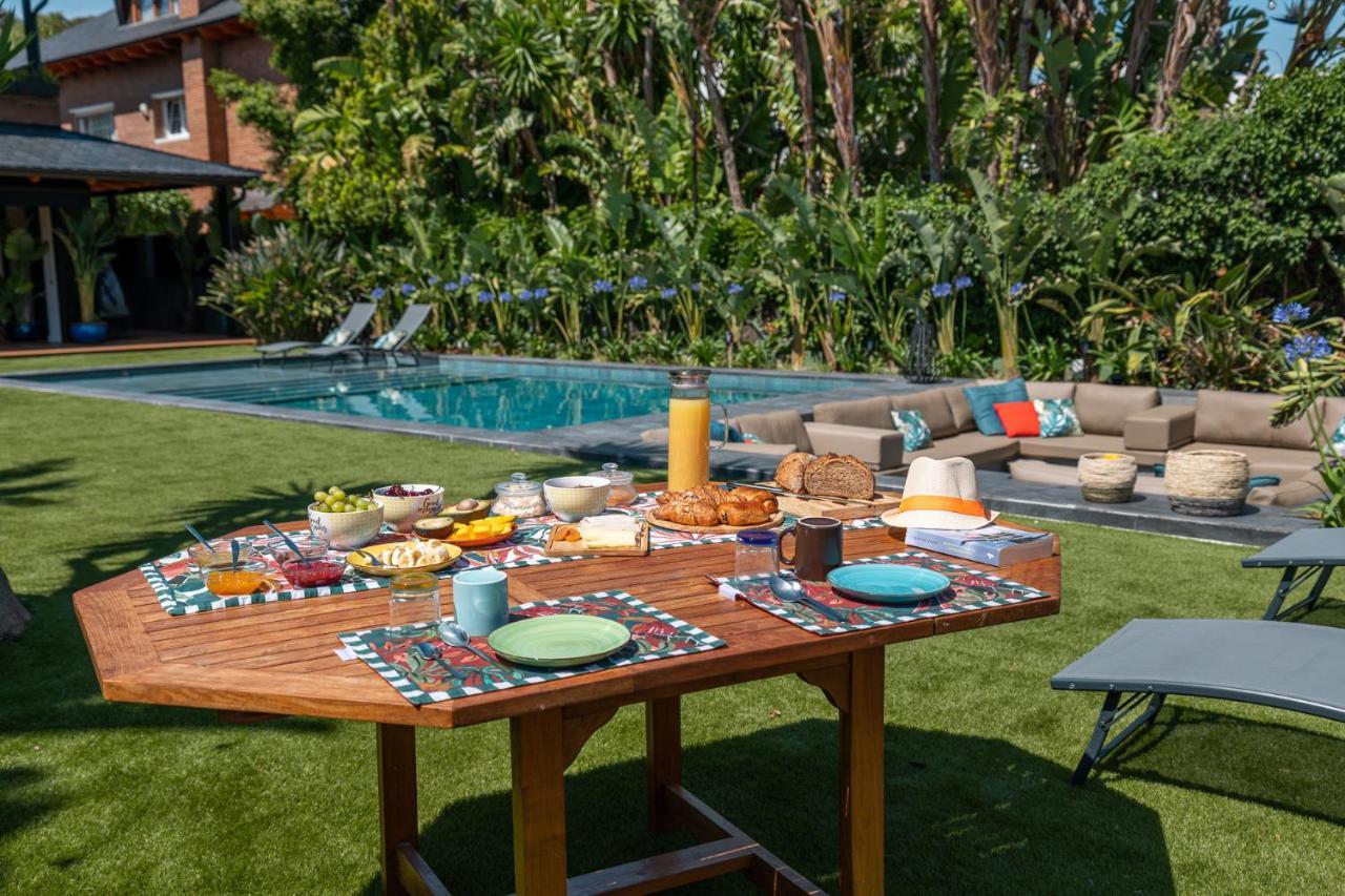 Villa Barcelona'S Tropical Oasis à Sant Just Desvern Extérieur photo
