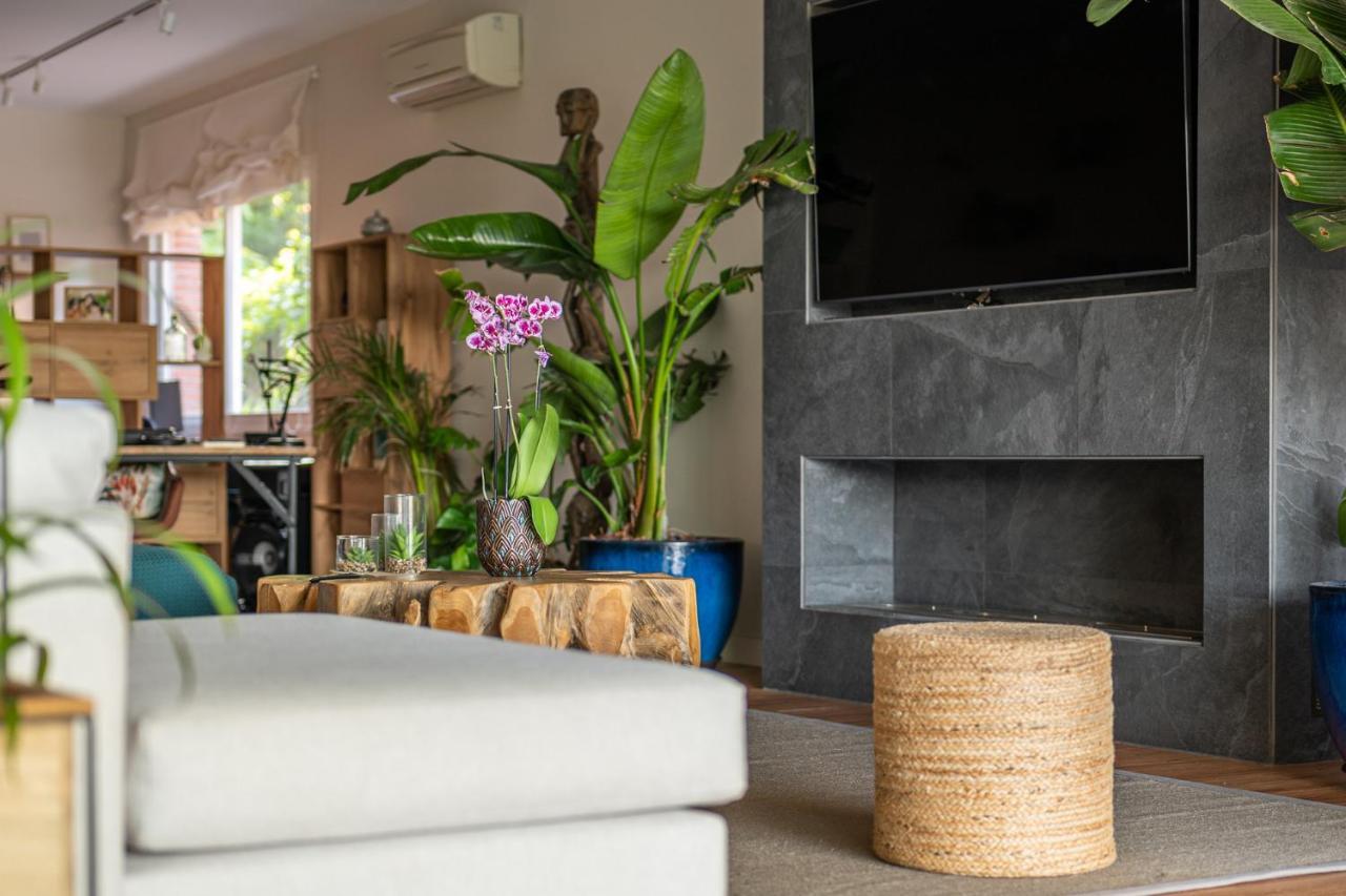 Villa Barcelona'S Tropical Oasis à Sant Just Desvern Extérieur photo
