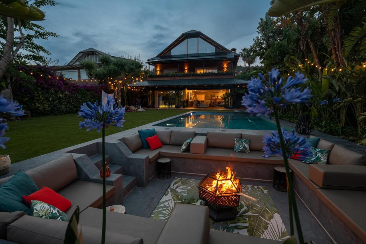Villa Barcelona'S Tropical Oasis à Sant Just Desvern Extérieur photo