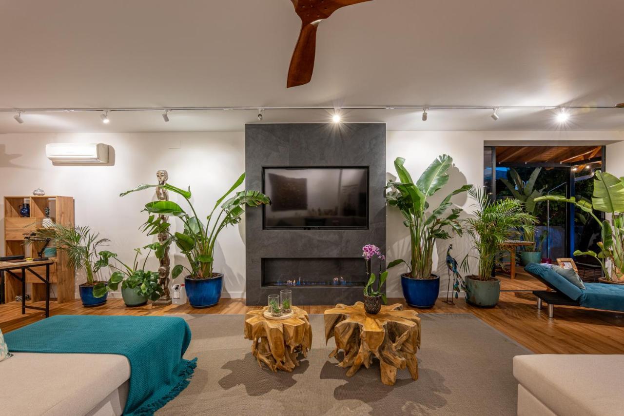 Villa Barcelona'S Tropical Oasis à Sant Just Desvern Extérieur photo