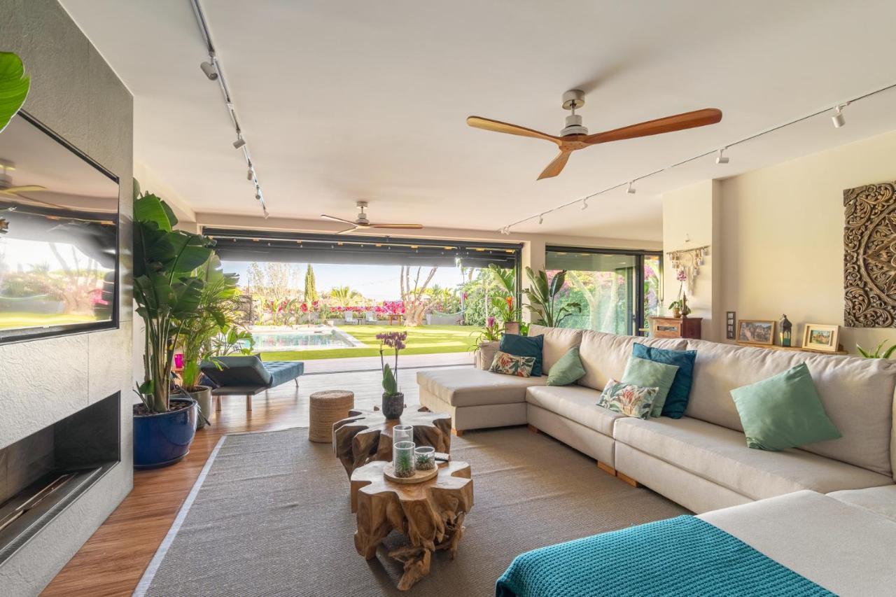 Villa Barcelona'S Tropical Oasis à Sant Just Desvern Extérieur photo