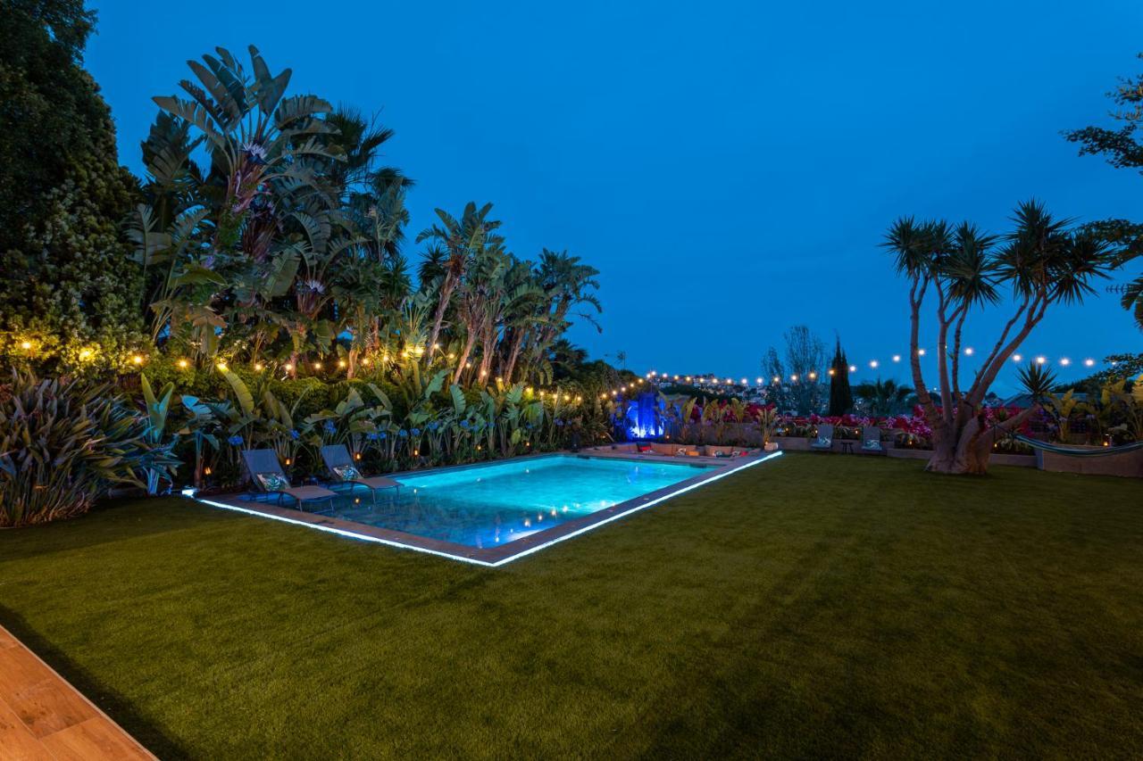 Villa Barcelona'S Tropical Oasis à Sant Just Desvern Extérieur photo